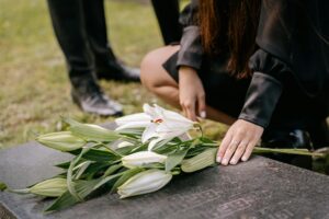 Lees meer over het artikel Hoe kies je het juiste bloemstuk voor een condoleance of rouw